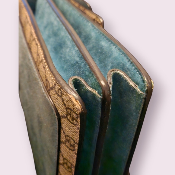 Gucci Beige and Green Embroidered Women's Bag - Picture 4 of 13